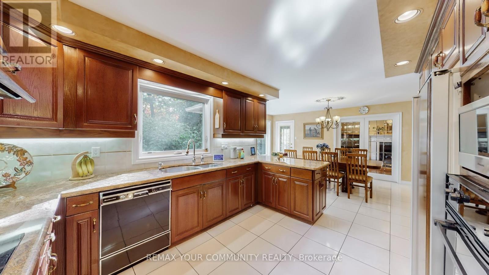 35 La Rush Drive, Toronto (humber Heights), Ontario