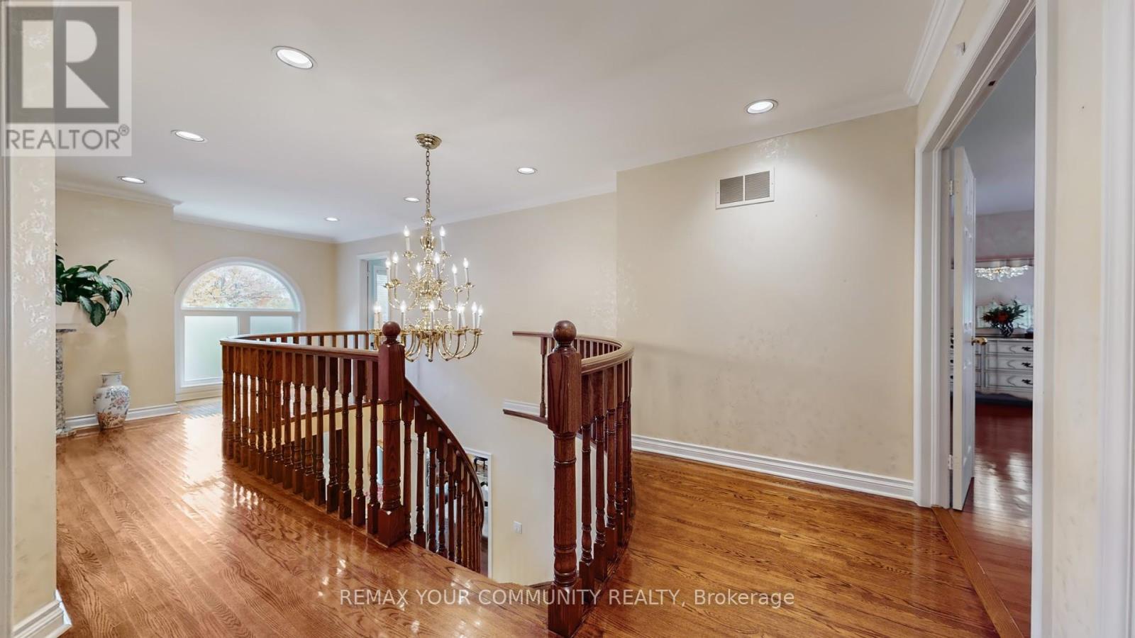 35 La Rush Drive, Toronto (humber Heights), Ontario