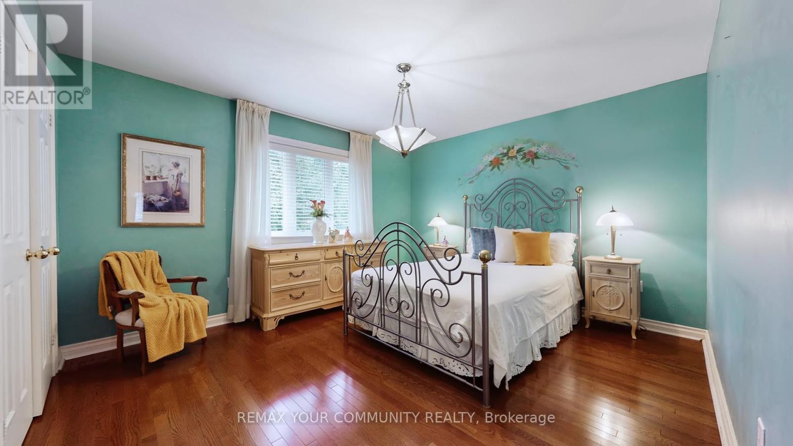 35 La Rush Drive, Toronto (humber Heights), Ontario