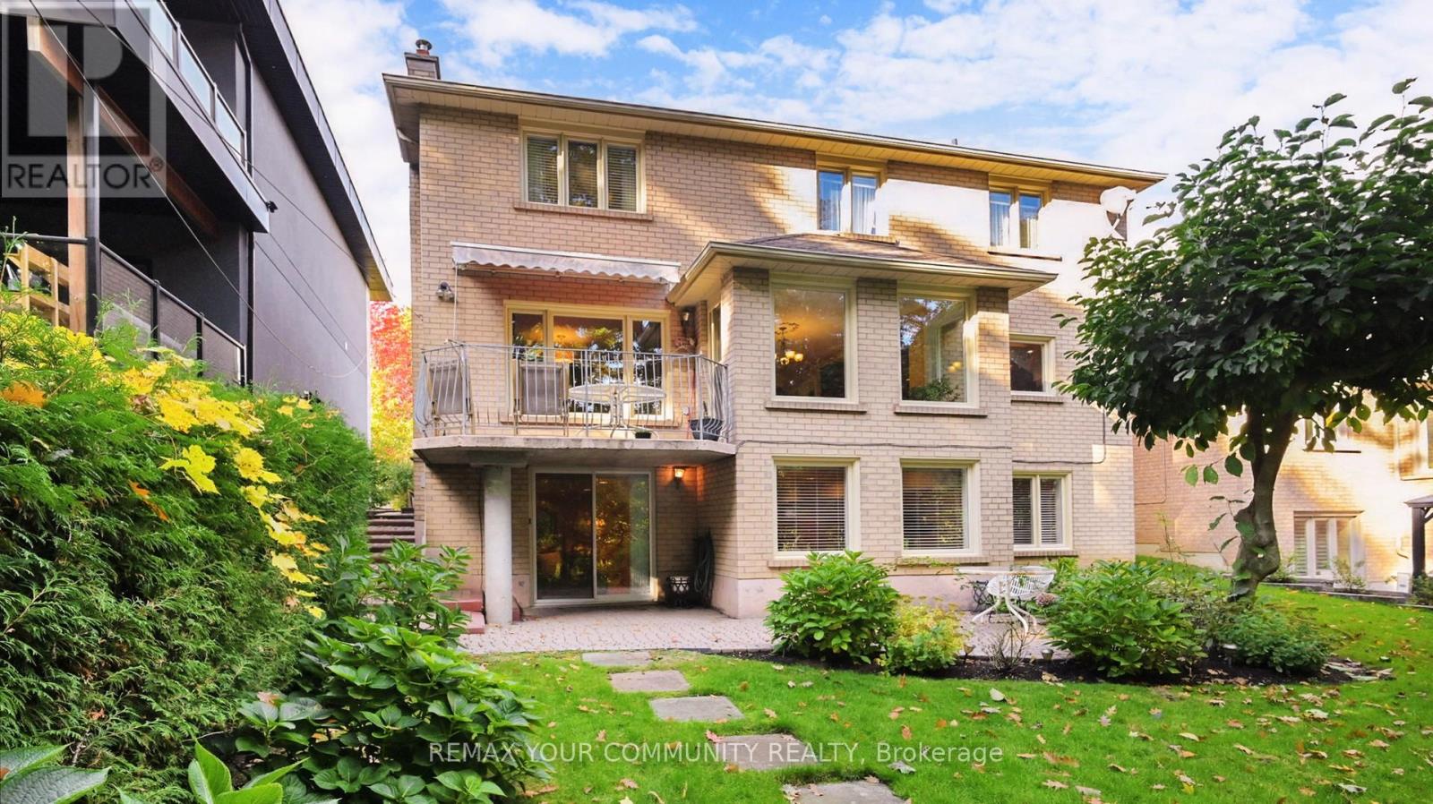 35 La Rush Drive, Toronto (humber Heights), Ontario