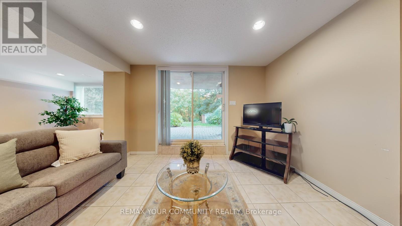 35 La Rush Drive, Toronto (humber Heights), Ontario