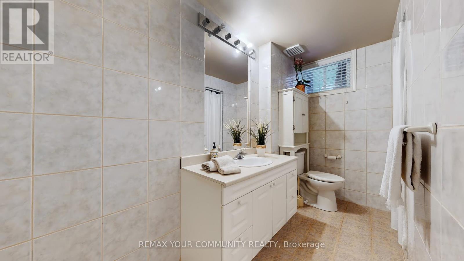 35 La Rush Drive, Toronto (humber Heights), Ontario