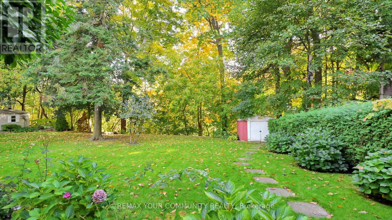 35 La Rush Drive, Toronto (humber Heights), Ontario