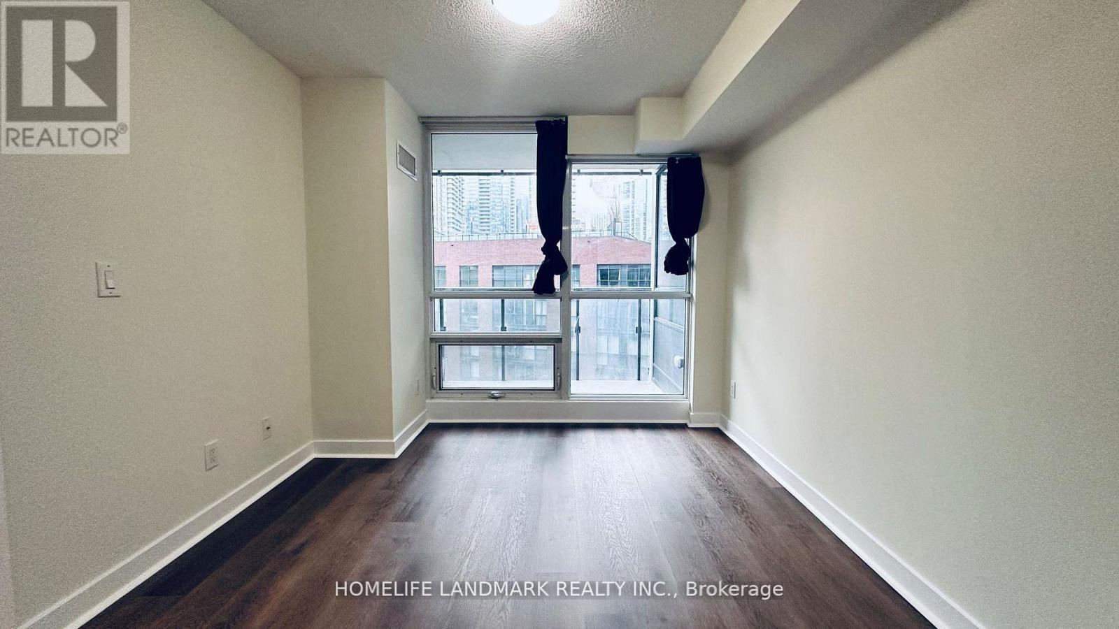 605 - 295 Adelaide Street W, Toronto (waterfront Communities), Ontario