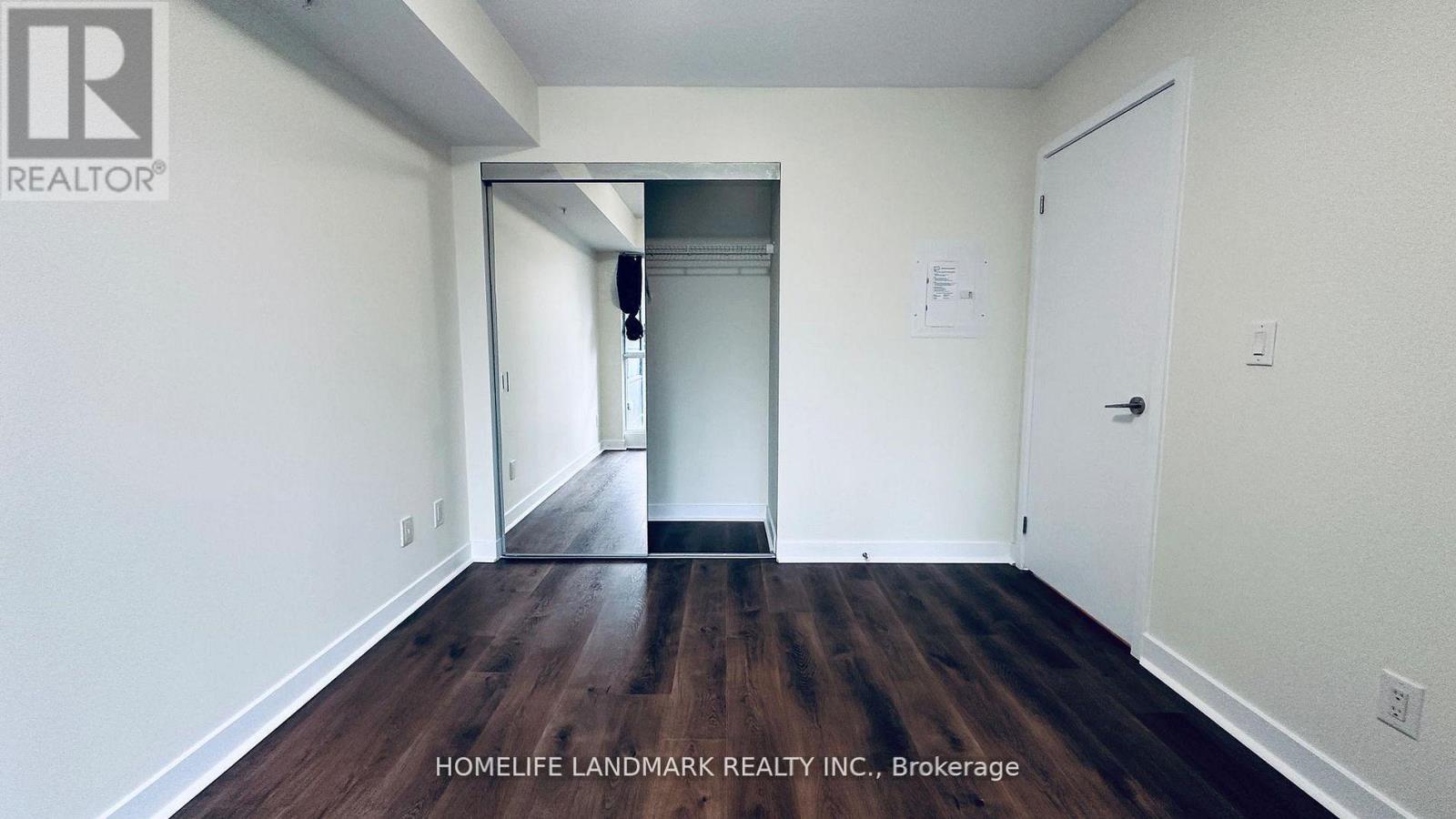 605 - 295 Adelaide Street W, Toronto (waterfront Communities), Ontario