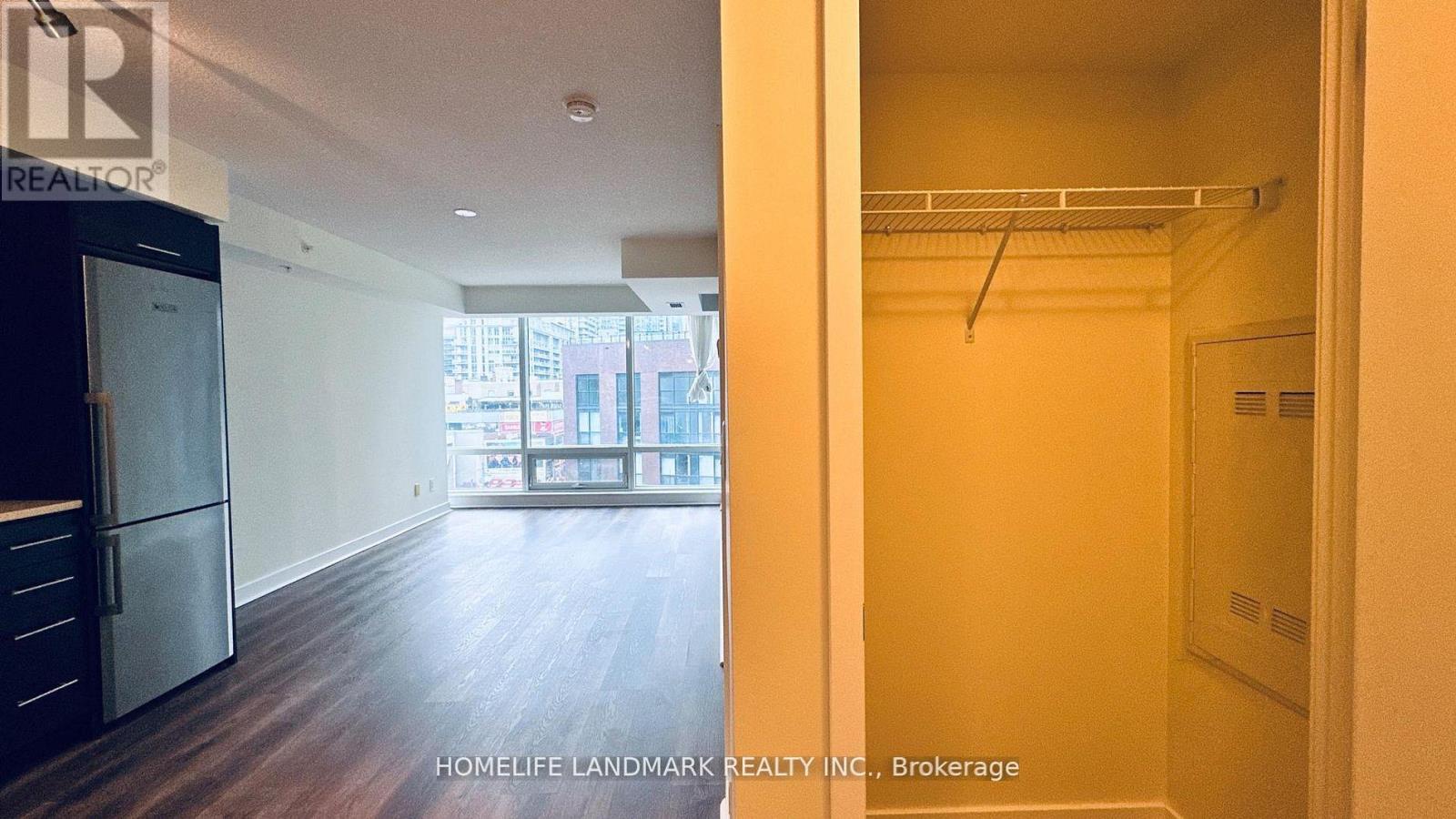 605 - 295 Adelaide Street W, Toronto (waterfront Communities), Ontario