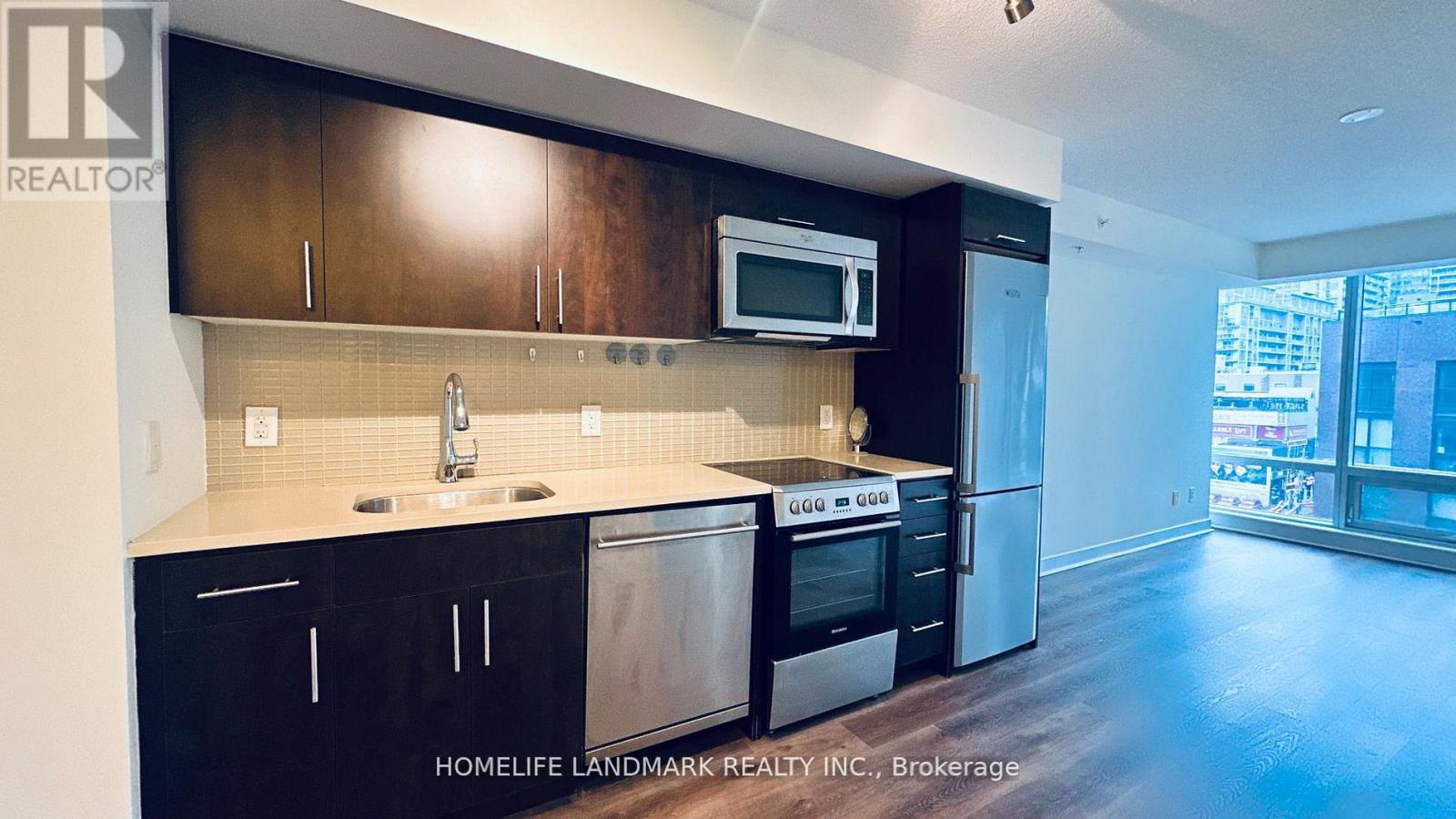 605 - 295 Adelaide Street W, Toronto (waterfront Communities), Ontario