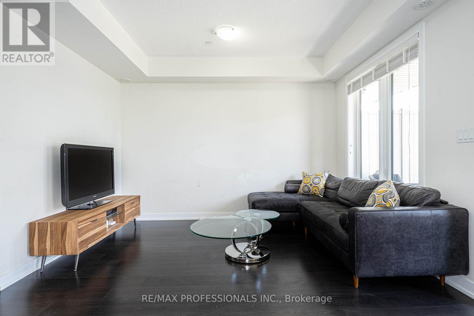 320 - 6 Drummond Street, Toronto (mimico), Ontario