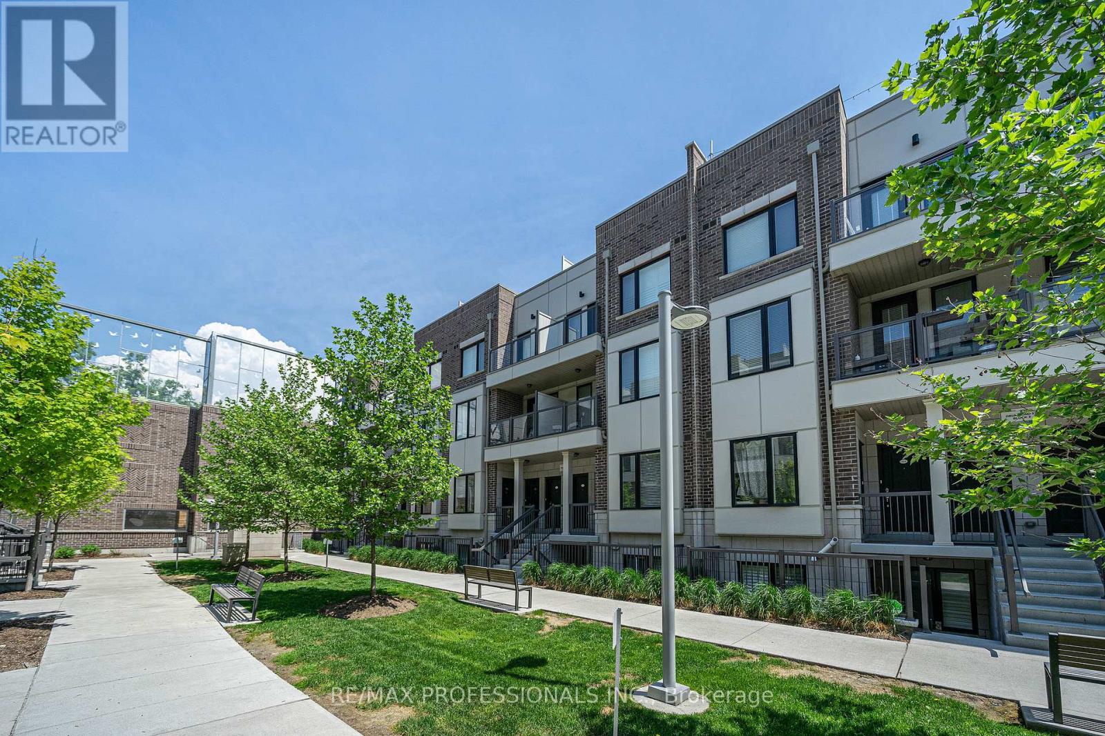 320 - 6 Drummond Street, Toronto (mimico), Ontario