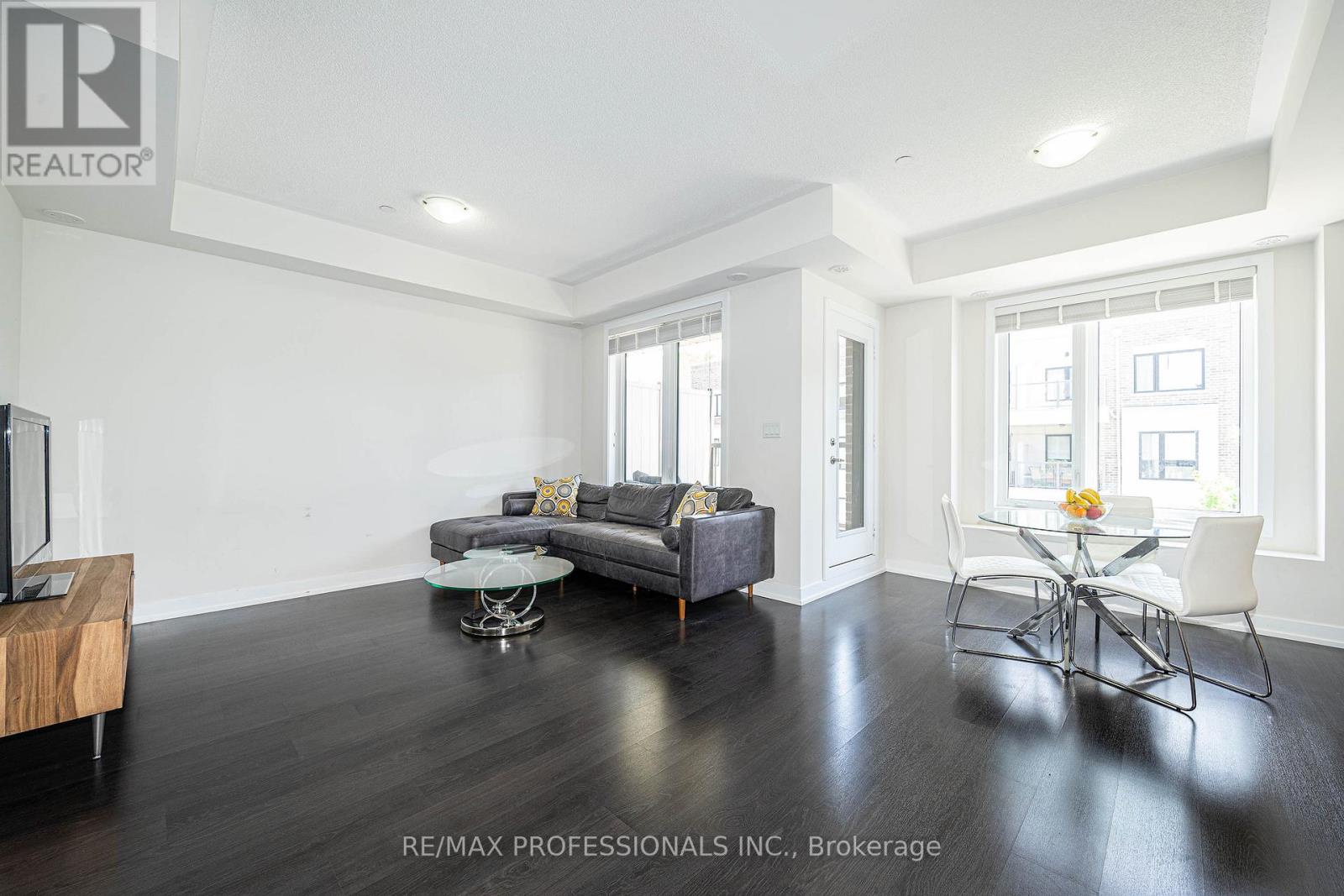 320 - 6 Drummond Street, Toronto (mimico), Ontario