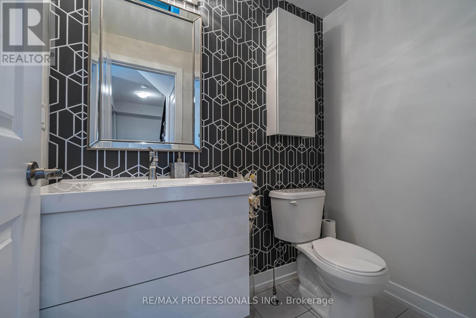 320 - 6 Drummond Street, Toronto (mimico), Ontario