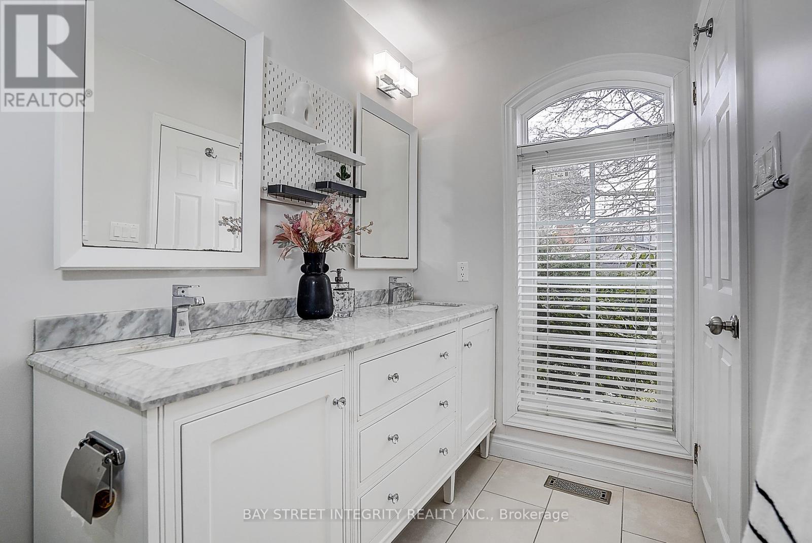 46 Caravan Drive, Toronto (banbury-don Mills), Ontario