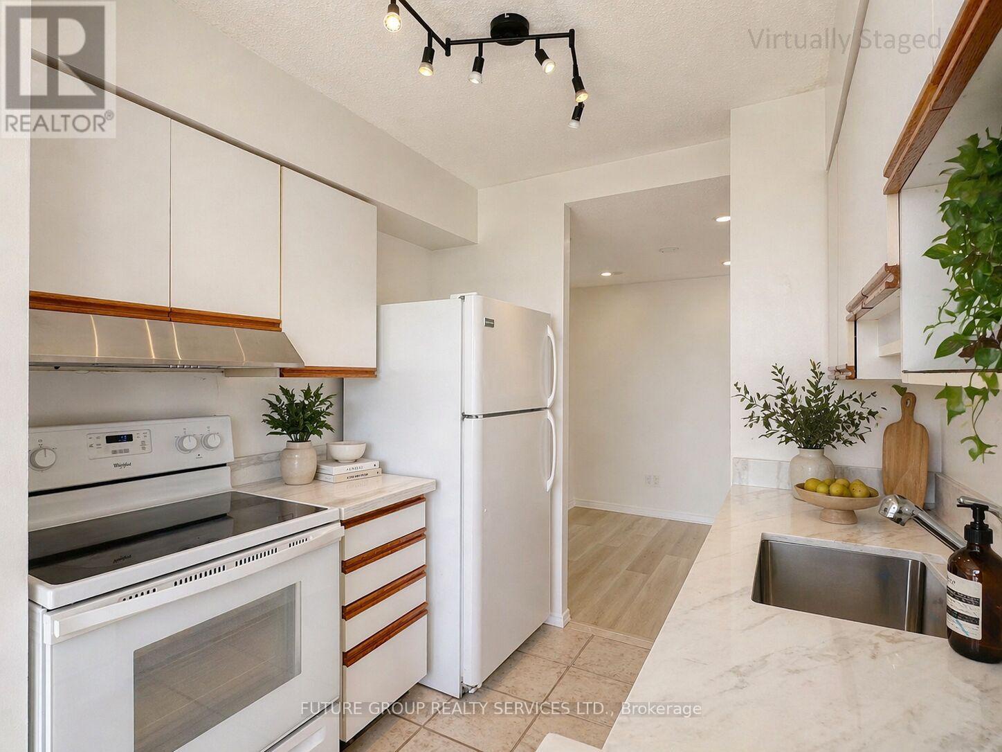 504 - 160 Alton Towers Circle, Toronto (milliken), Ontario