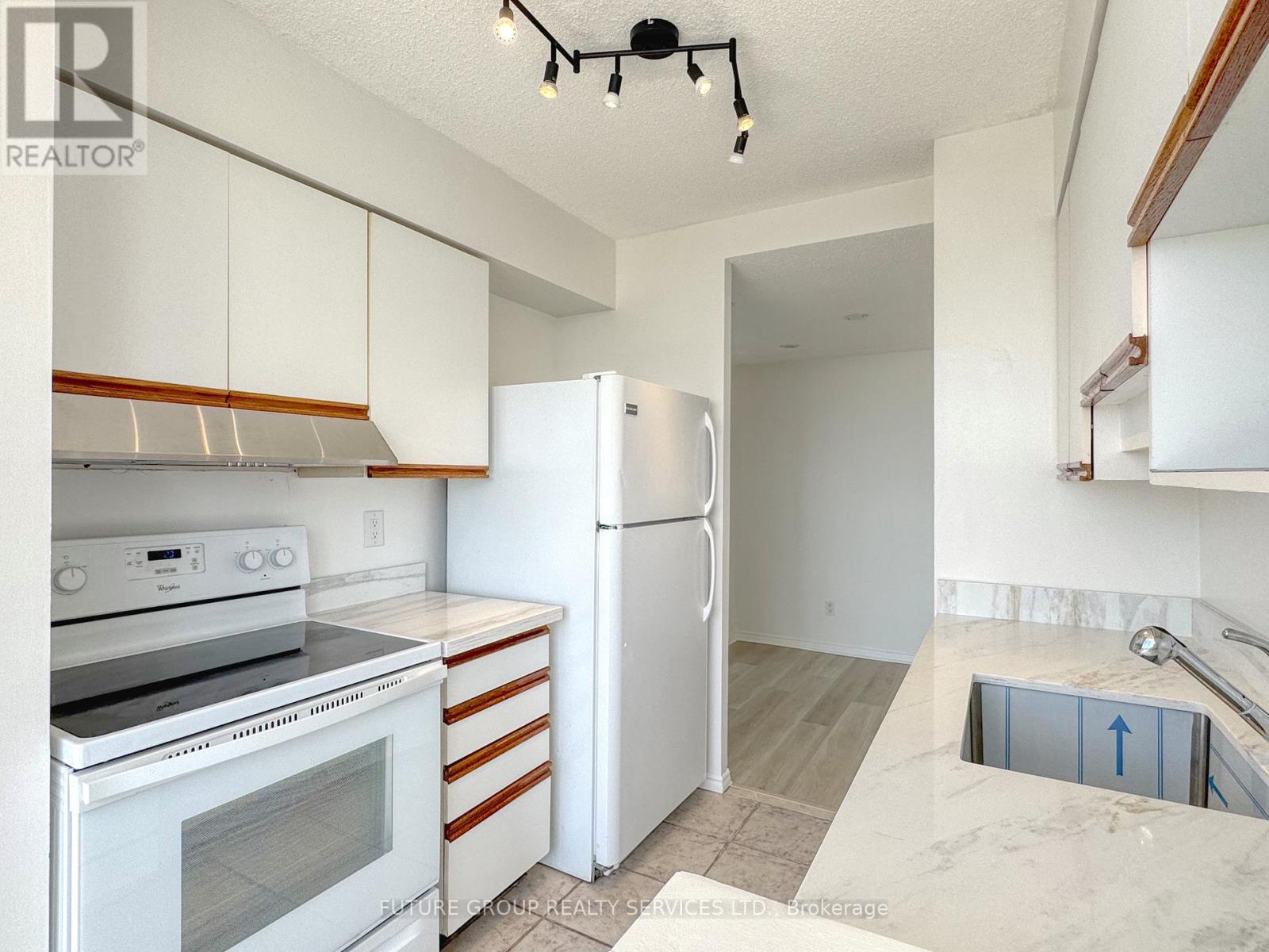 504 - 160 Alton Towers Circle, Toronto (milliken), Ontario