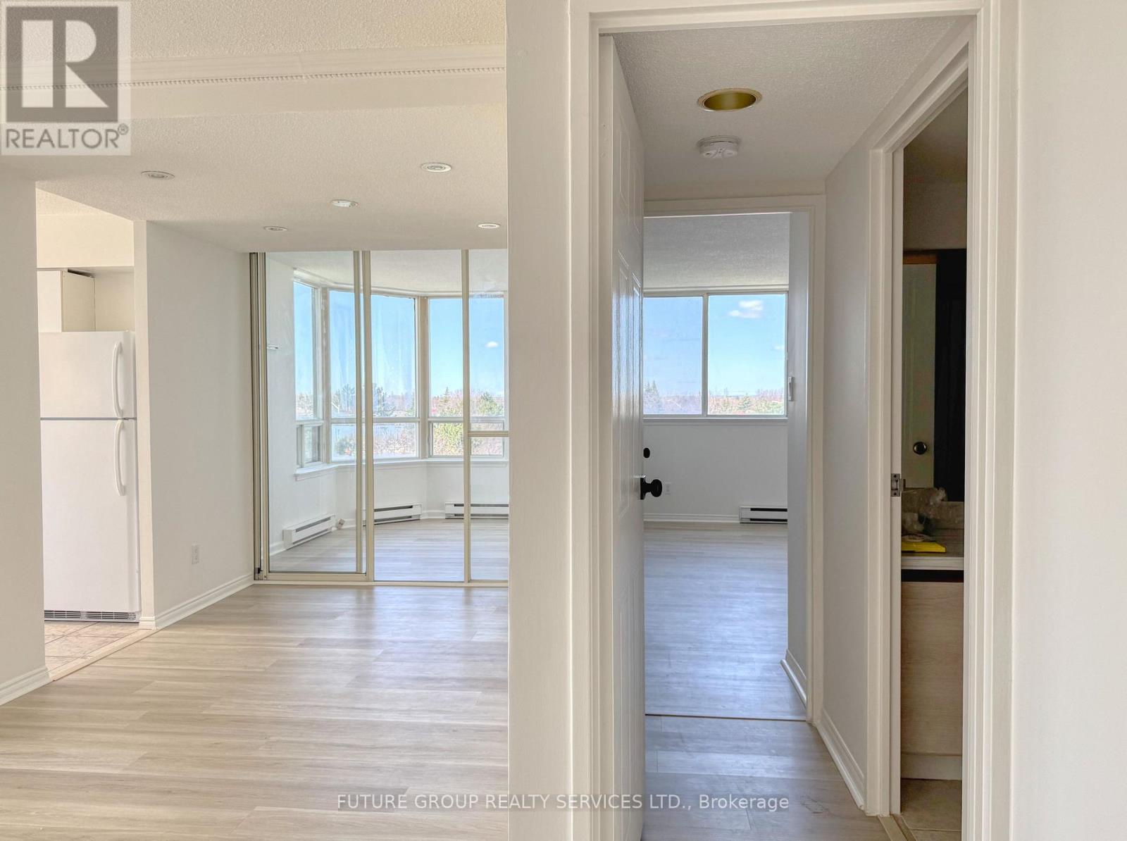 504 - 160 Alton Towers Circle, Toronto (milliken), Ontario