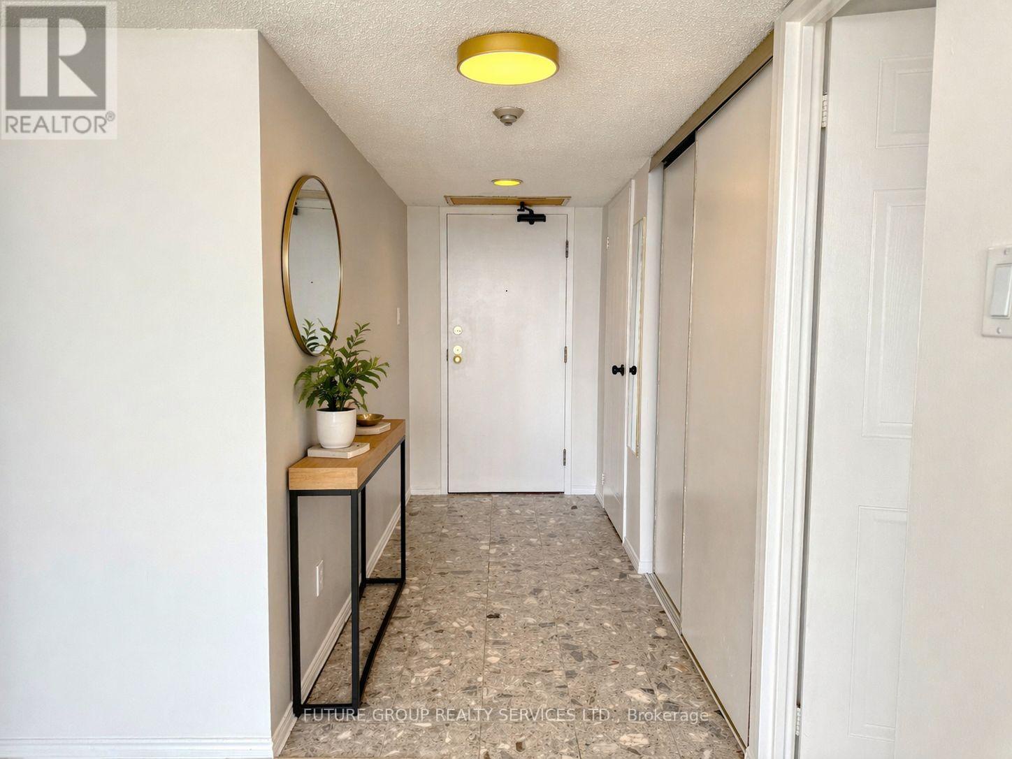 504 - 160 Alton Towers Circle, Toronto (milliken), Ontario