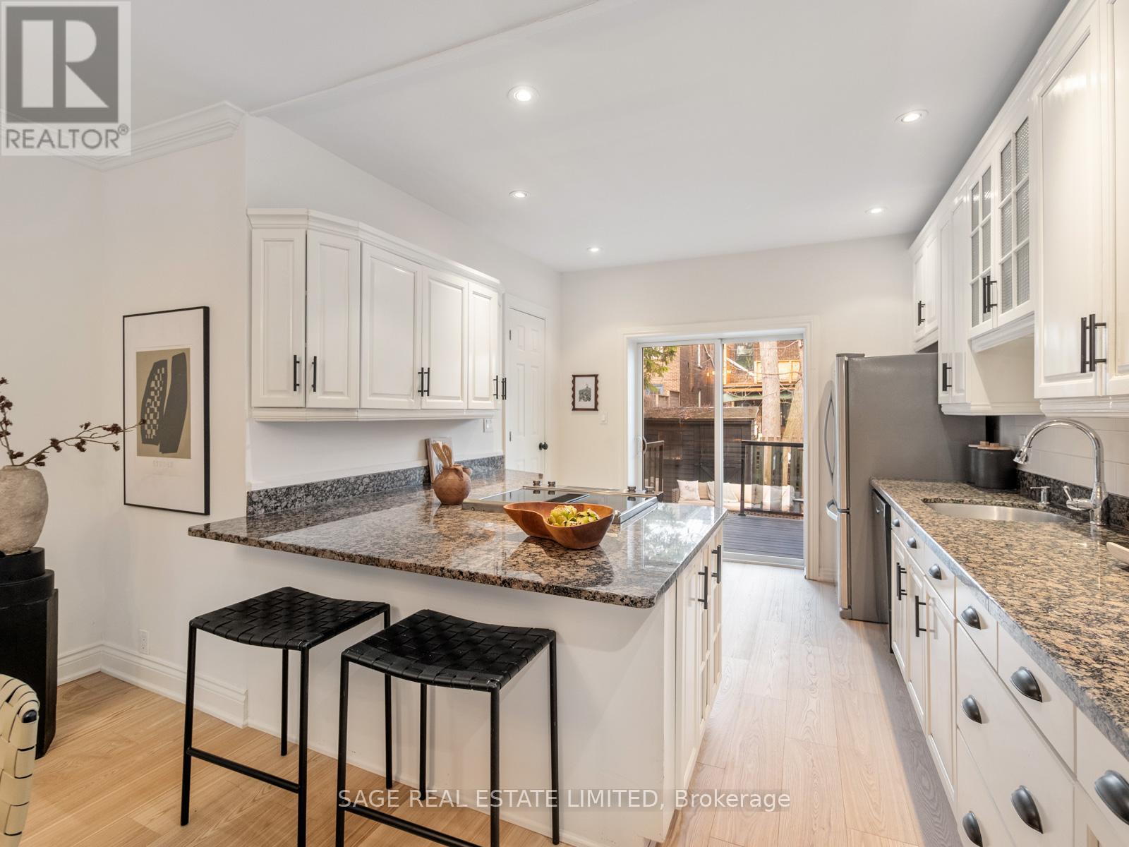 97 Bowmore Road E, Toronto (woodbine Corridor), Ontario