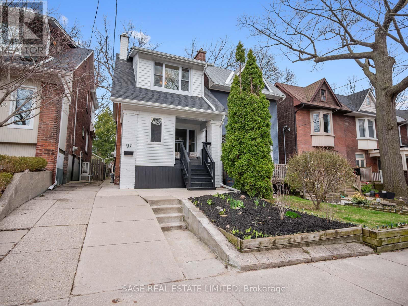 97 Bowmore Road E, Toronto (woodbine Corridor), Ontario