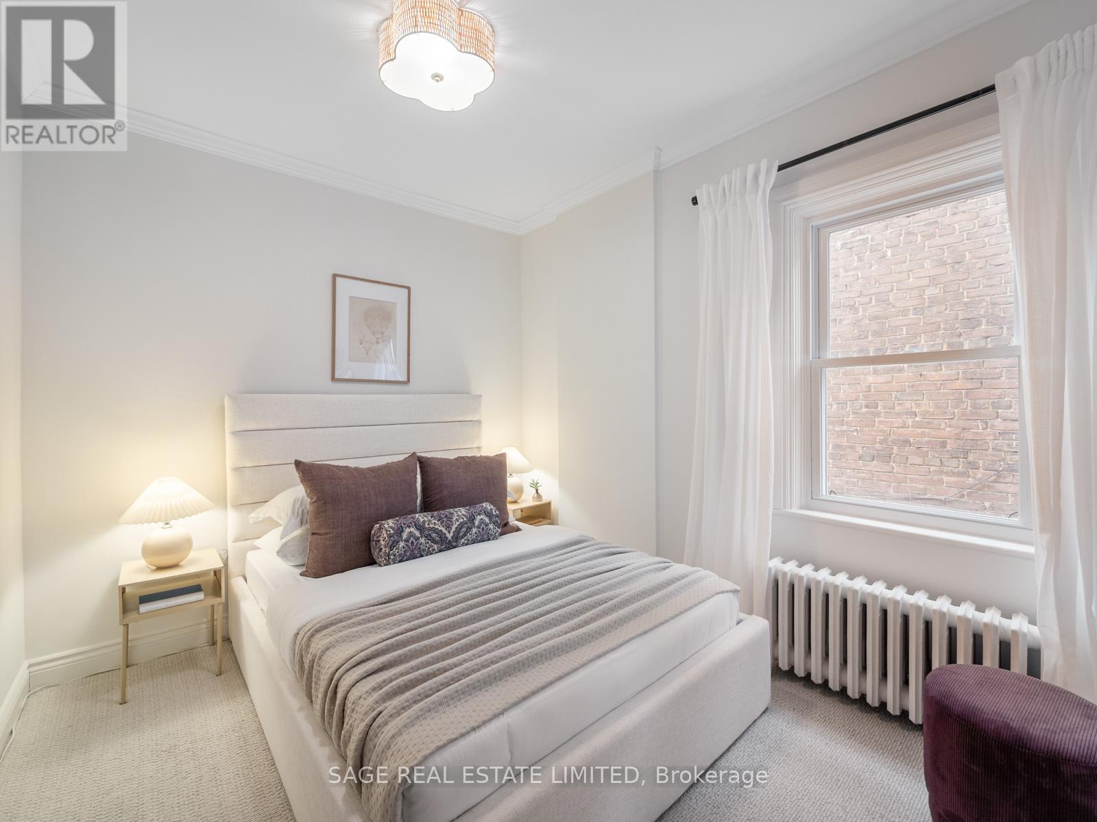 97 Bowmore Road E, Toronto (woodbine Corridor), Ontario