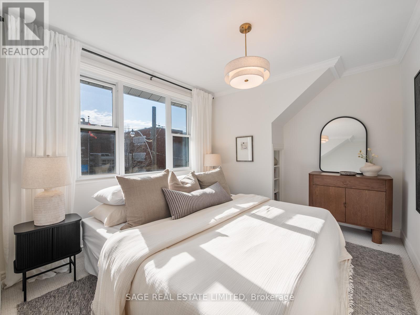 97 Bowmore Road E, Toronto (woodbine Corridor), Ontario