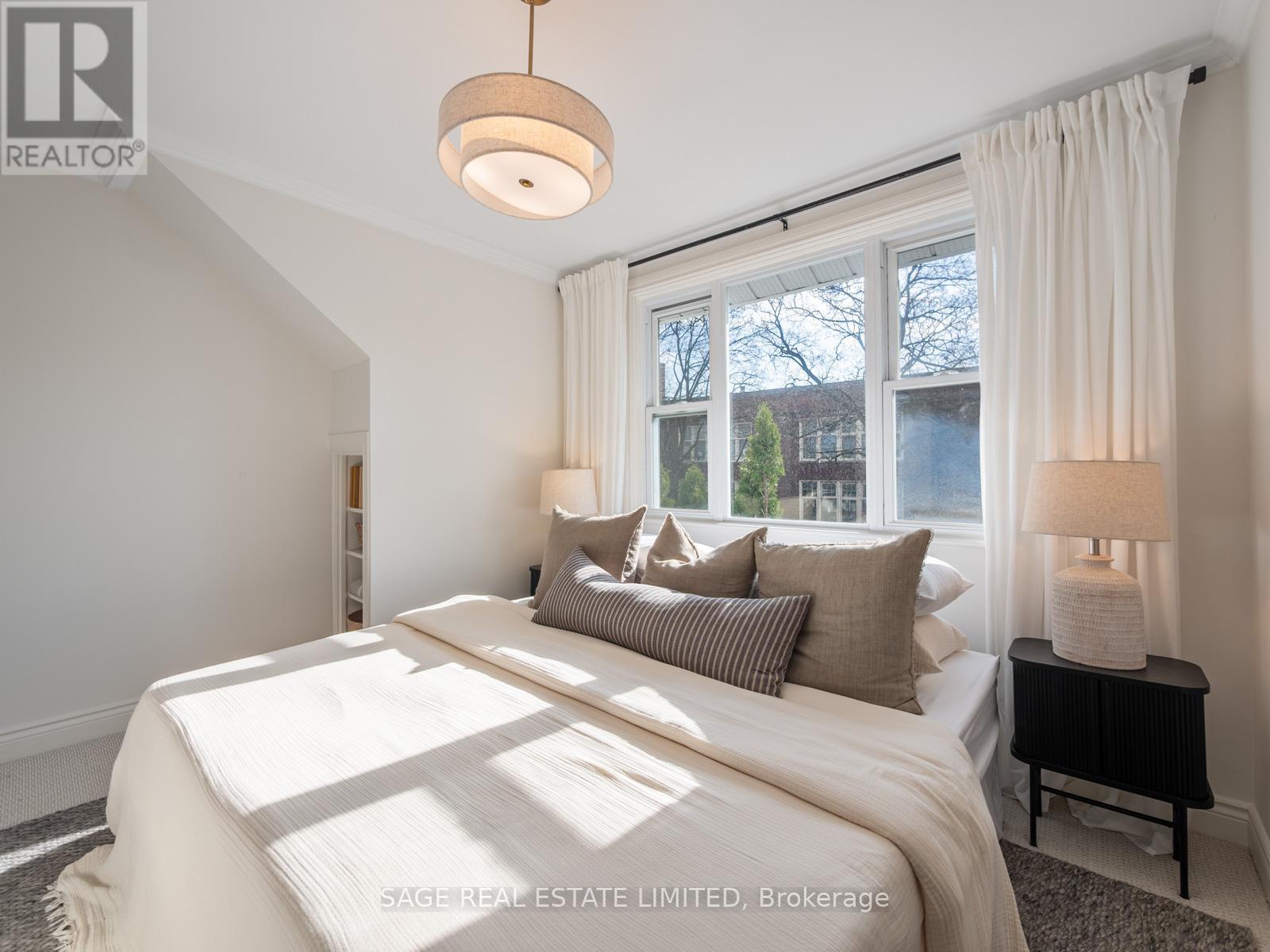 97 Bowmore Road E, Toronto (woodbine Corridor), Ontario