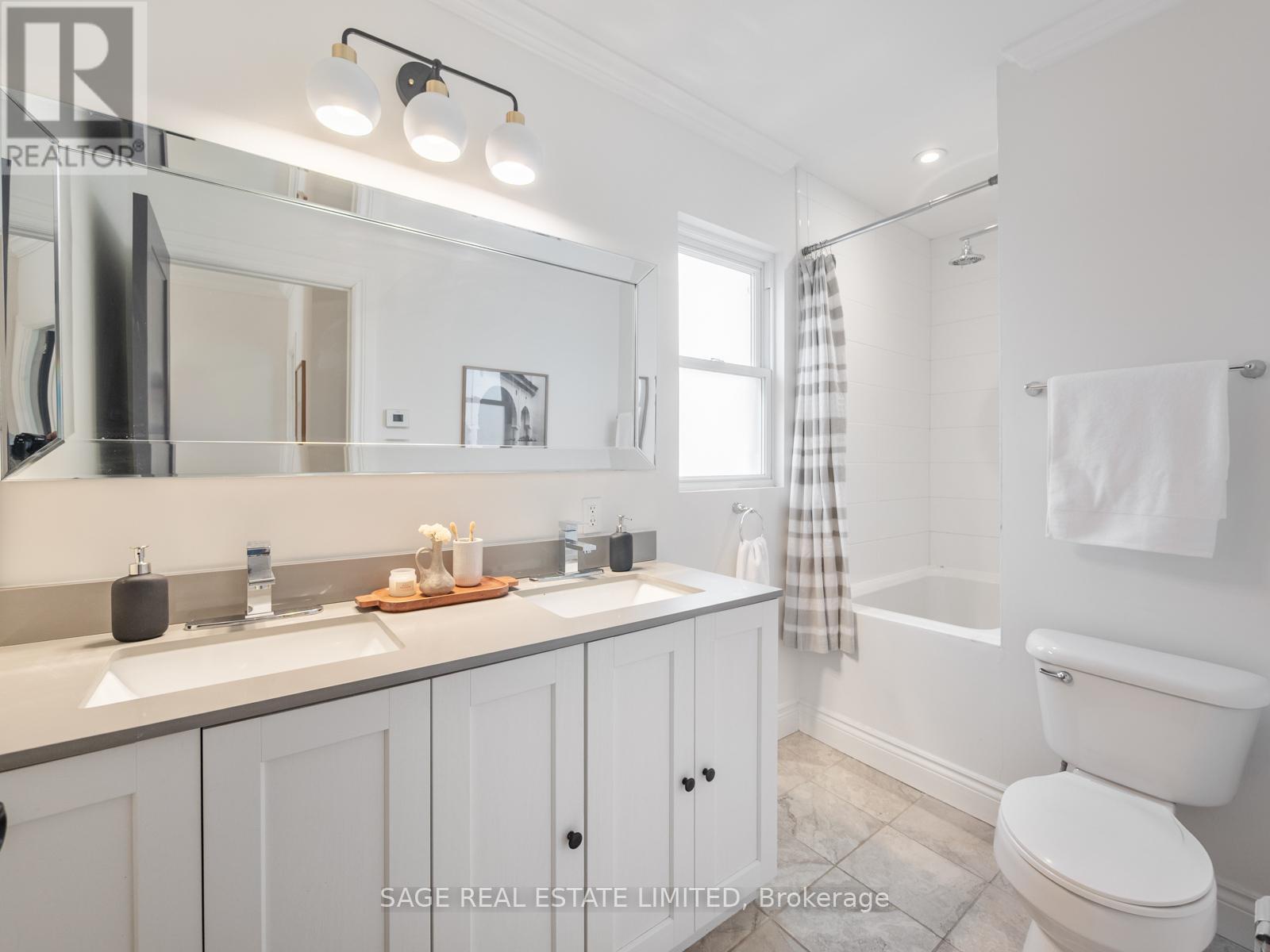 97 Bowmore Road E, Toronto (woodbine Corridor), Ontario