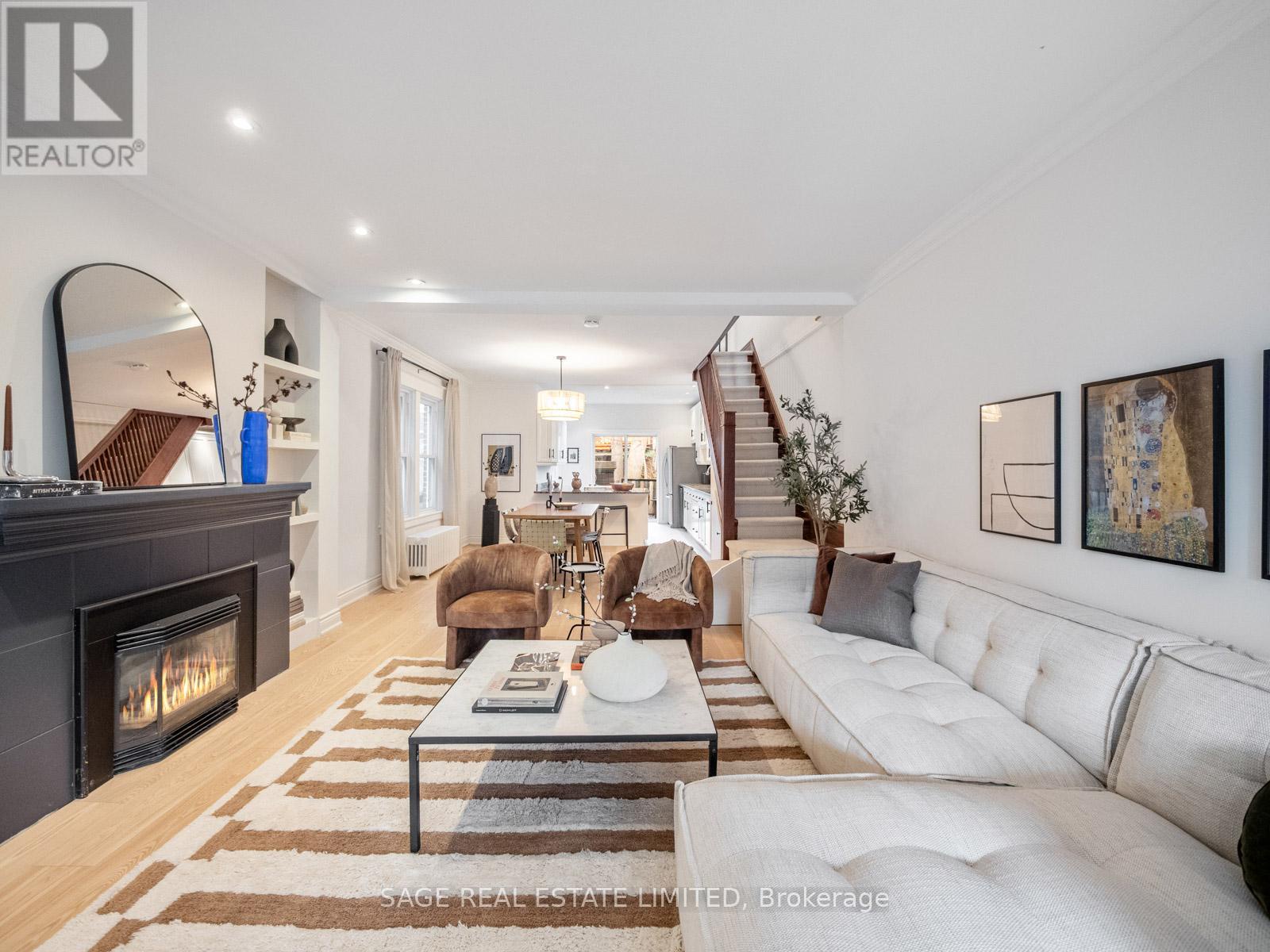 97 Bowmore Road E, Toronto (woodbine Corridor), Ontario