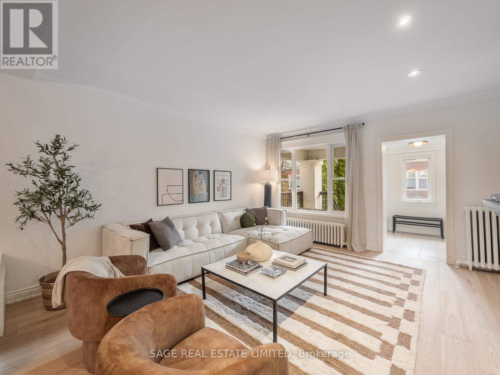 97 Bowmore Road E, Toronto (woodbine Corridor), Ontario