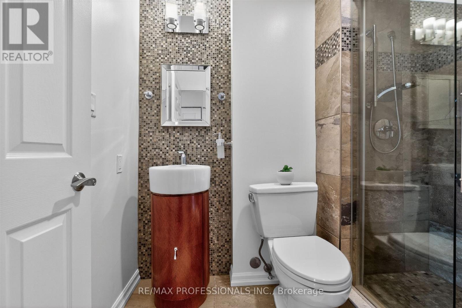 620 - 20 Southport Street, Toronto (high Park-swansea), Ontario