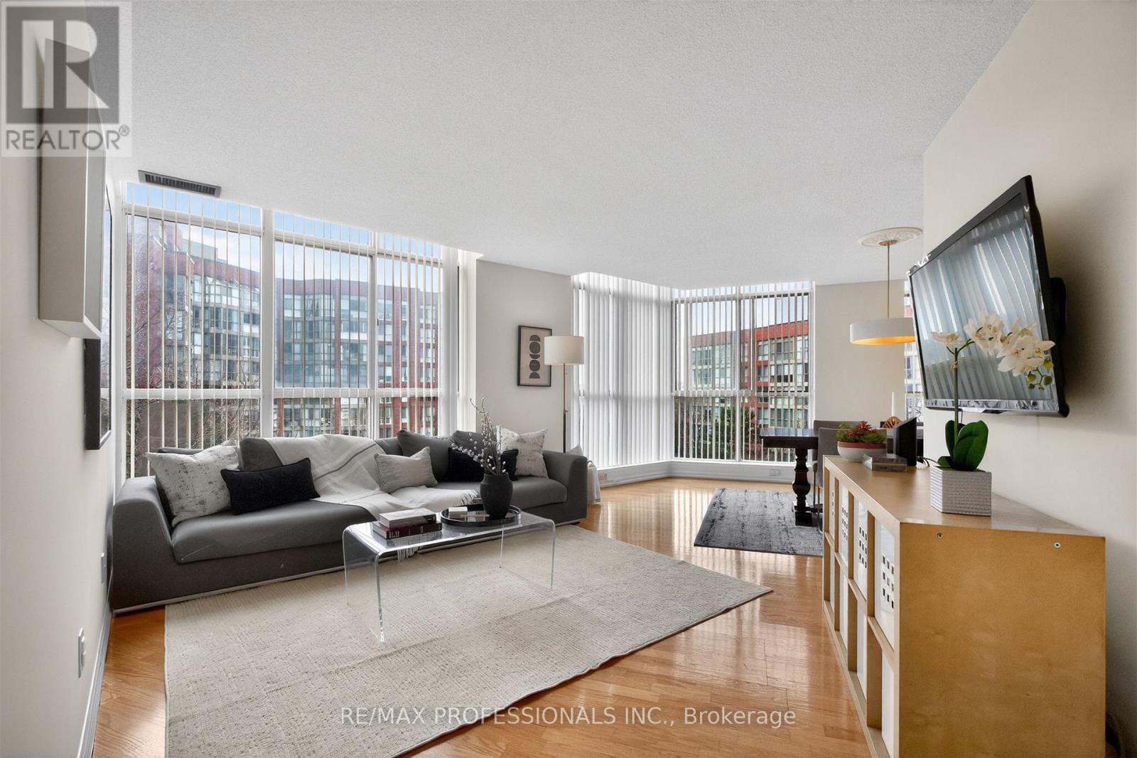 620 - 20 Southport Street, Toronto (high Park-swansea), Ontario