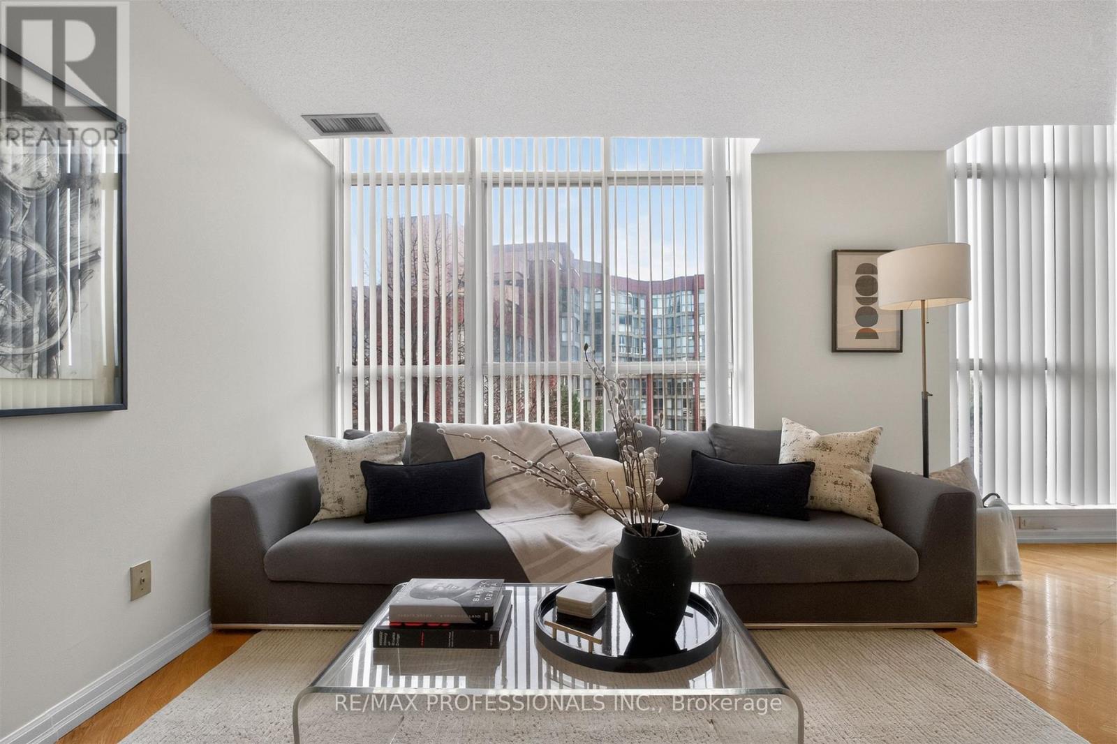 620 - 20 Southport Street, Toronto (high Park-swansea), Ontario