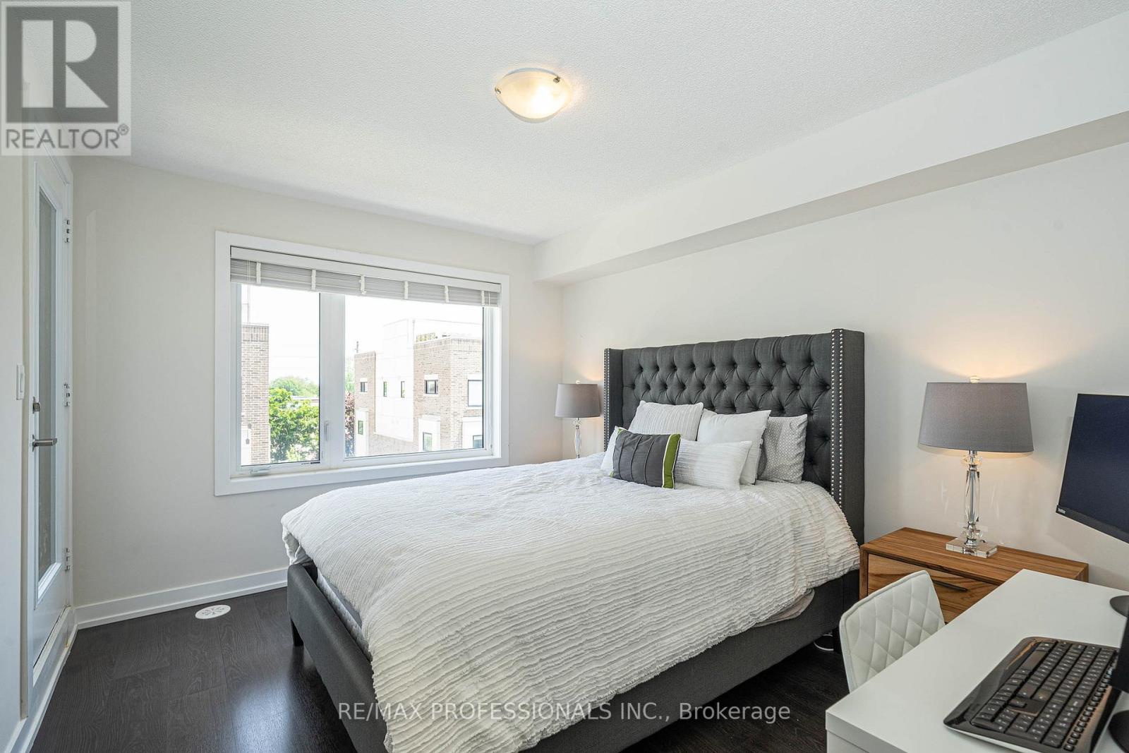 320 - 6 Drummond Street, Toronto (mimico), Ontario