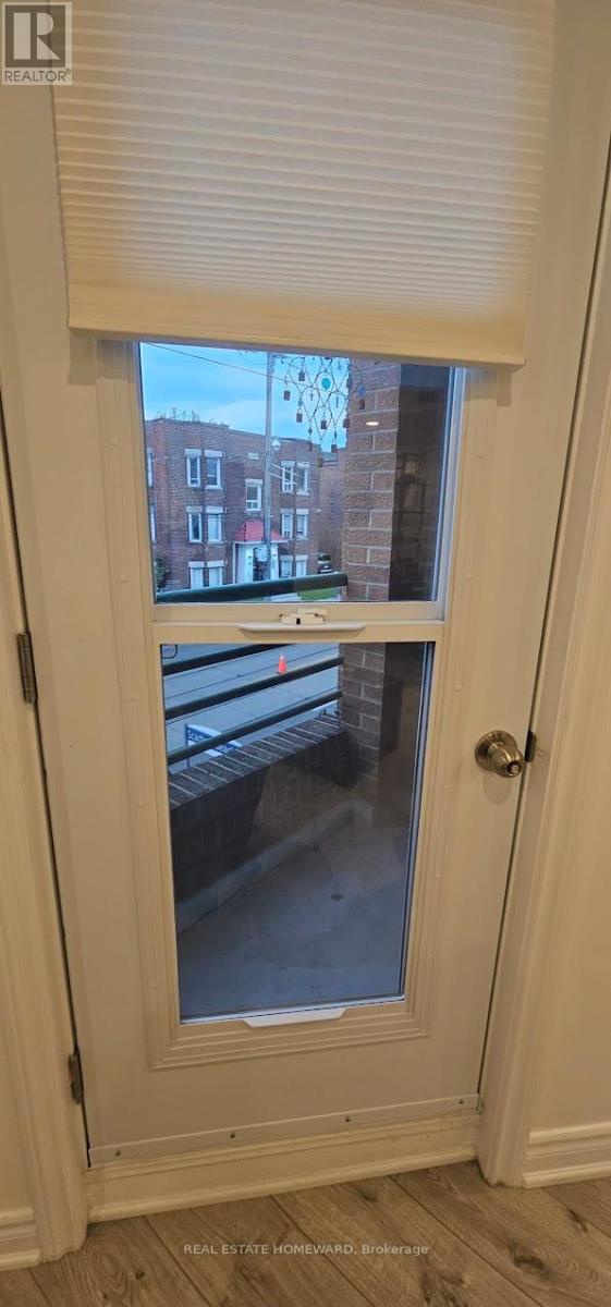 5 - 122 Glen Manor Drive, Toronto (the Beaches), Ontario