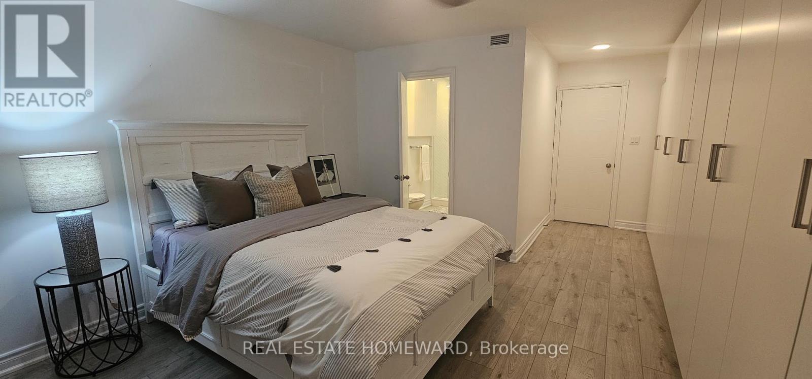 5 - 122 Glen Manor Drive, Toronto (the Beaches), Ontario