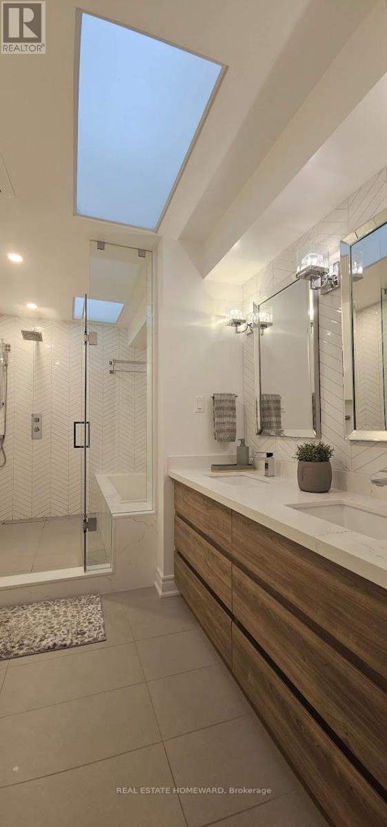 5 - 122 Glen Manor Drive, Toronto (the Beaches), Ontario