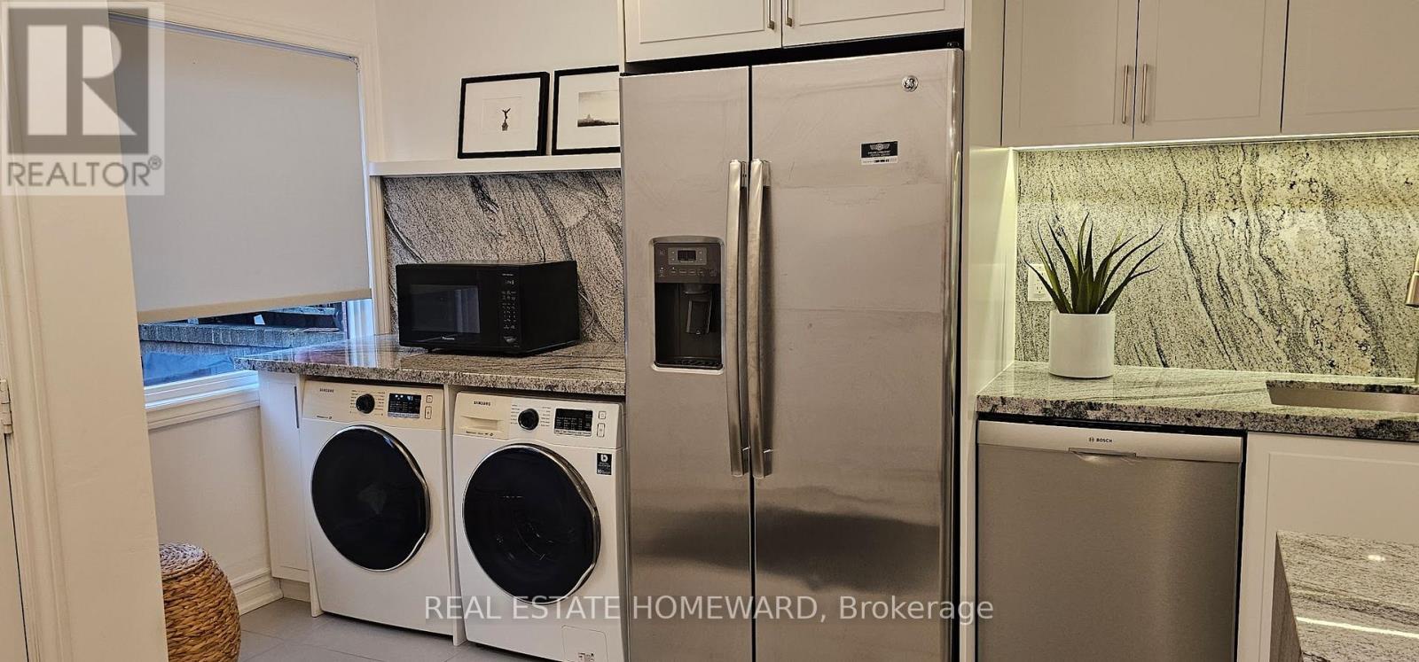 5 - 122 Glen Manor Drive, Toronto (the Beaches), Ontario