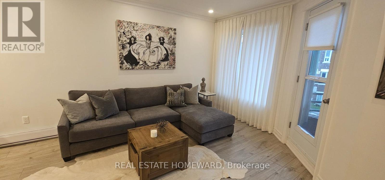 5 - 122 Glen Manor Drive, Toronto (the Beaches), Ontario