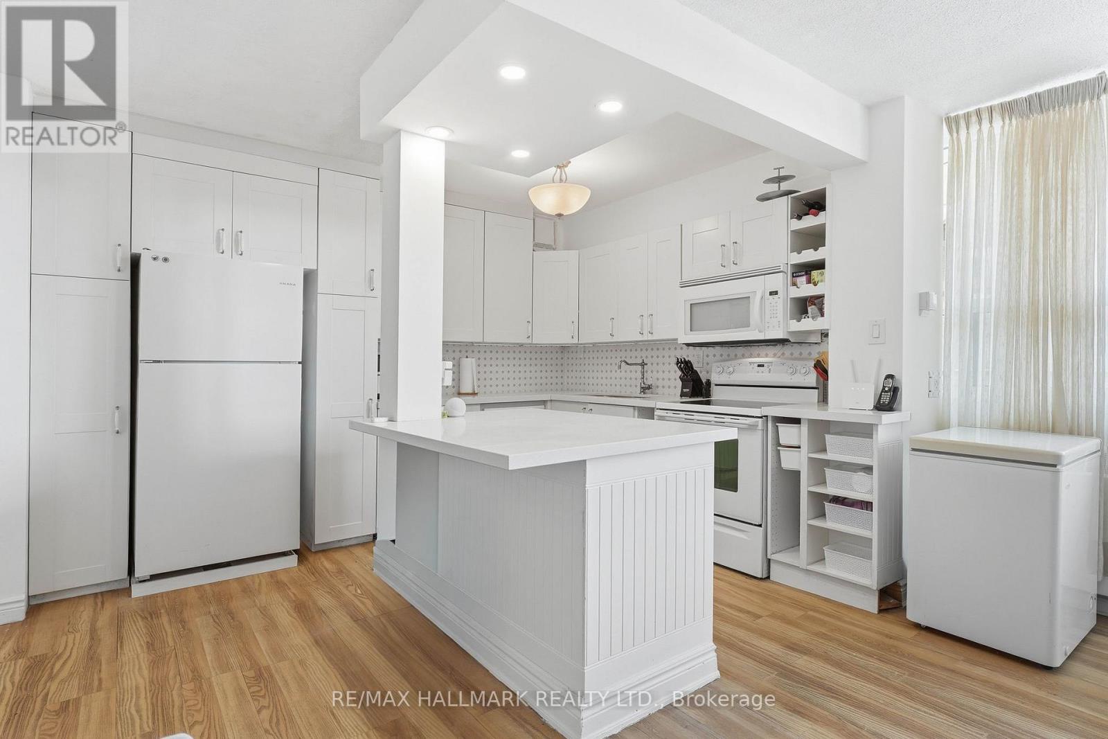 503 - 180 Markham Road, Toronto (scarborough Village), Ontario