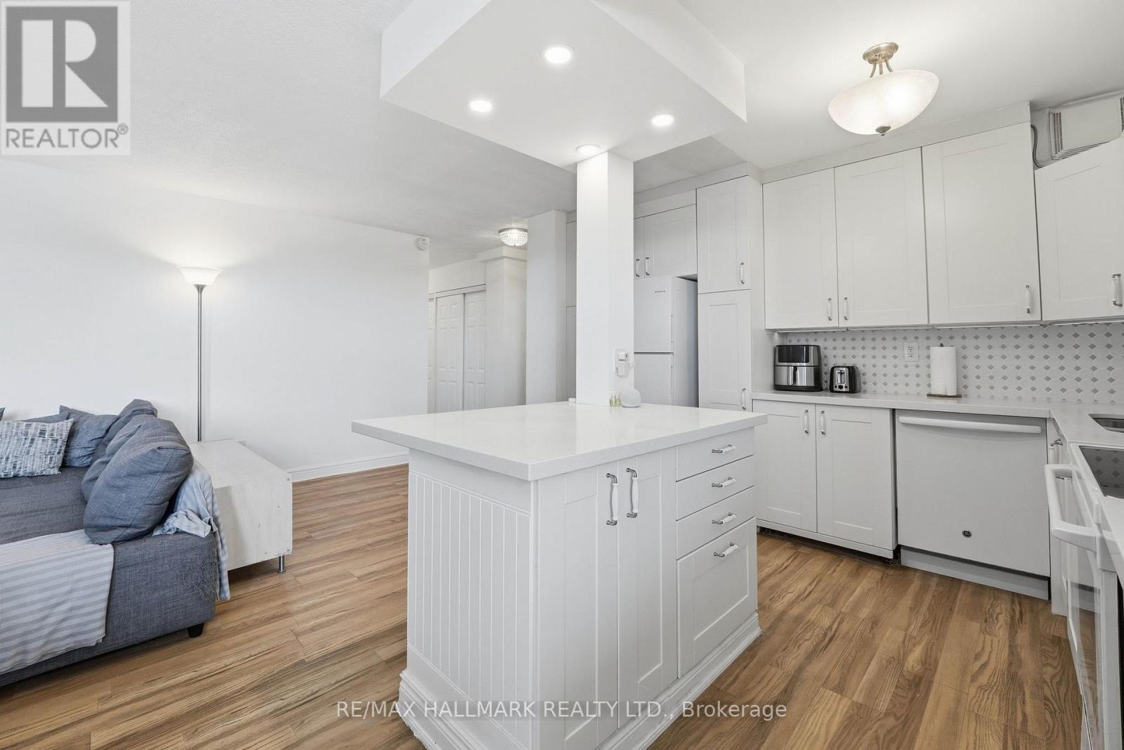 503 - 180 Markham Road, Toronto (scarborough Village), Ontario