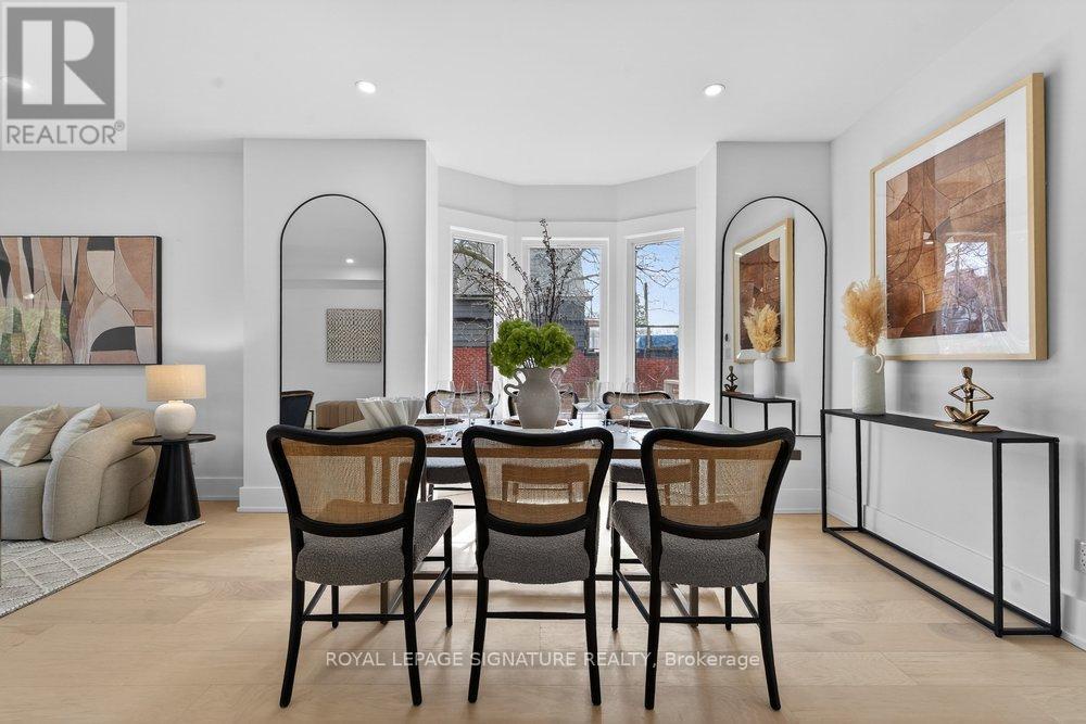 290 Chisholm Avenue, Toronto (woodbine-lumsden), Ontario