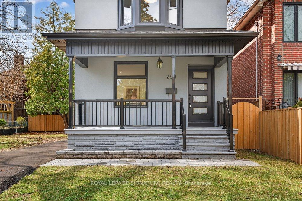 290 Chisholm Avenue, Toronto (woodbine-lumsden), Ontario