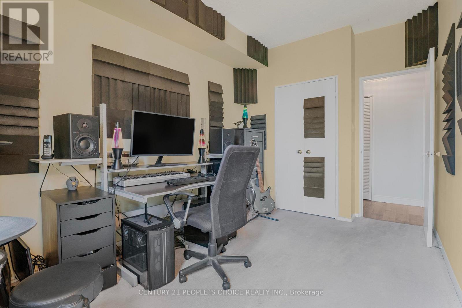 105 - 20 Fashion Roseway, Toronto (willowdale East), Ontario