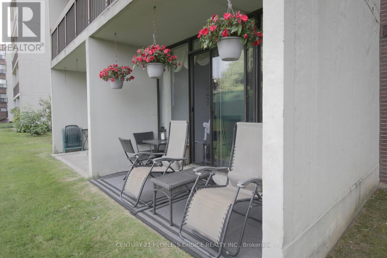 105 - 20 Fashion Roseway, Toronto (willowdale East), Ontario