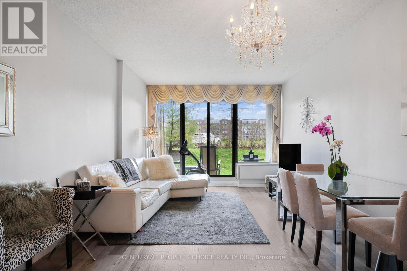 105 - 20 Fashion Roseway, Toronto (willowdale East), Ontario