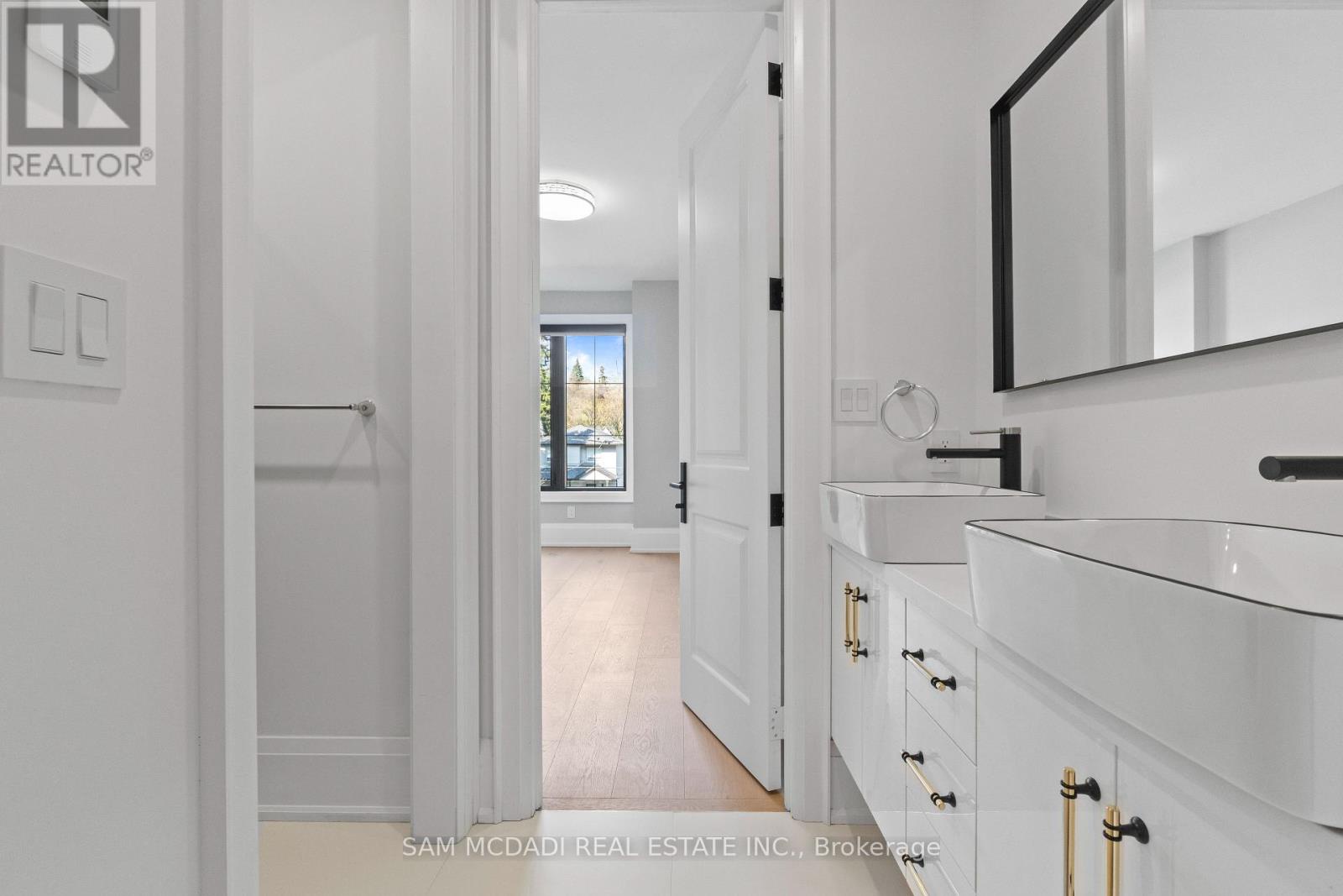 78 South Kingsway, Toronto (high Park-swansea), Ontario