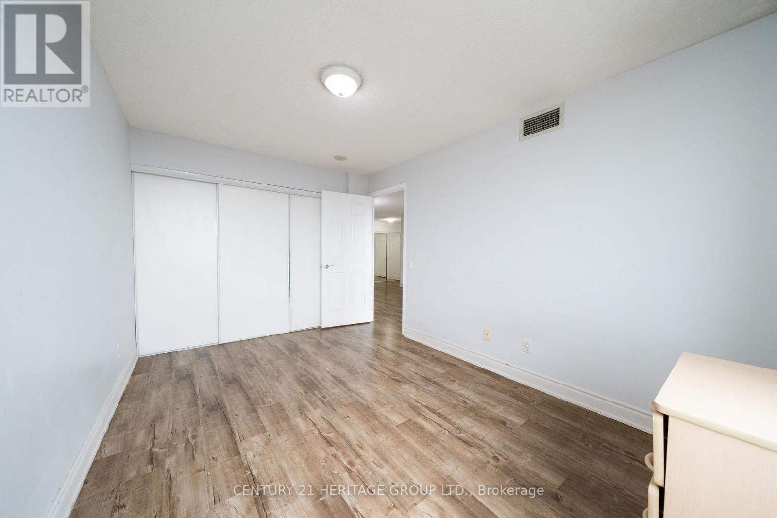 415 - 8 Mondeo Drive, Toronto (dorset Park), Ontario