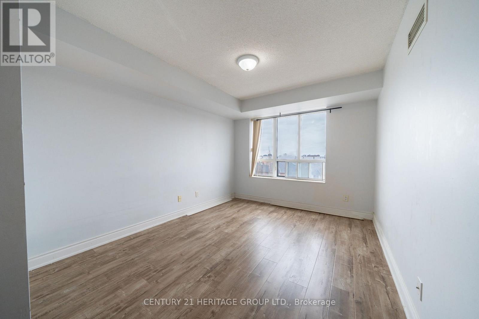 415 - 8 Mondeo Drive, Toronto (dorset Park), Ontario