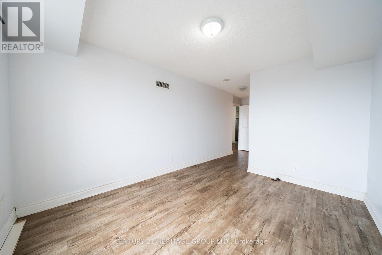 415 - 8 Mondeo Drive, Toronto (dorset Park), Ontario