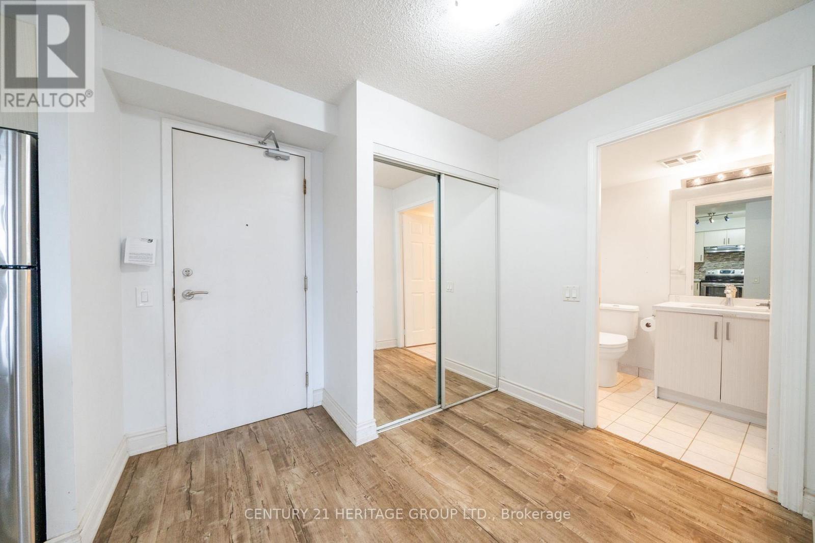 415 - 8 Mondeo Drive, Toronto (dorset Park), Ontario