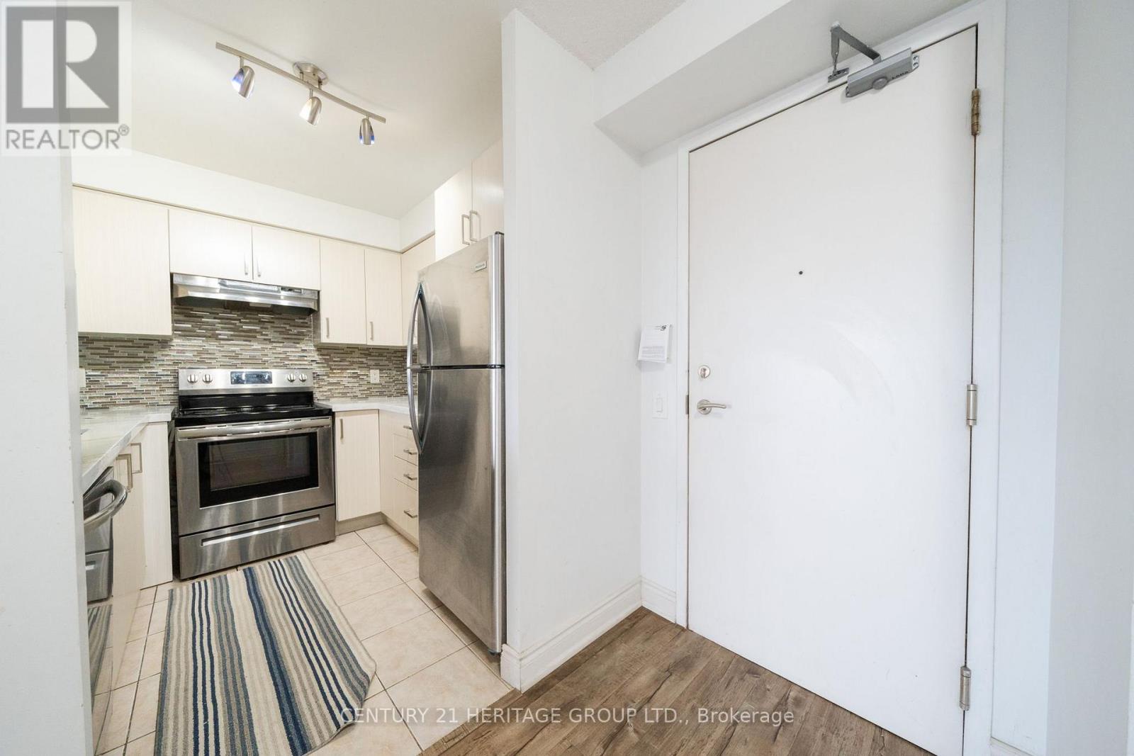 415 - 8 Mondeo Drive, Toronto (dorset Park), Ontario